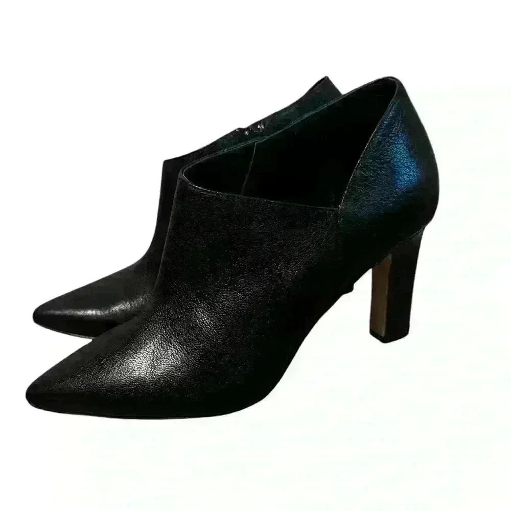 Cole Haan Vestry Bootie Size 7b
